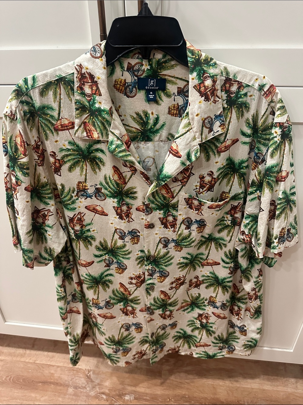 George’s Men’s Tropical Christmas Button Down Shirt XL